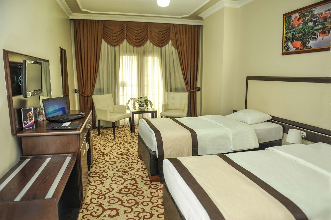 teona otel 2