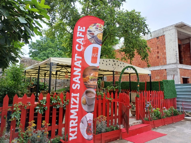 KIRMIZI SANAT CAFE