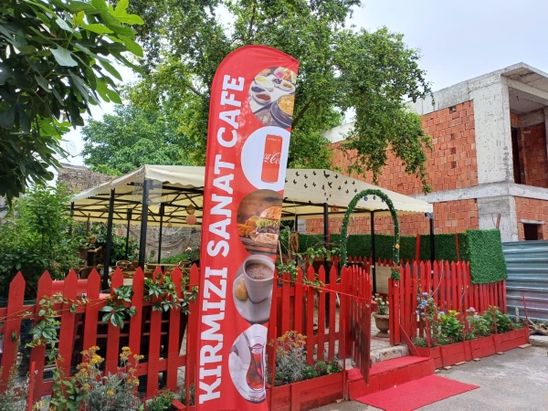 KIRMIZI SANAT CAFE