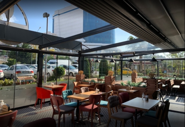 CENTRAL POINT CAFE
