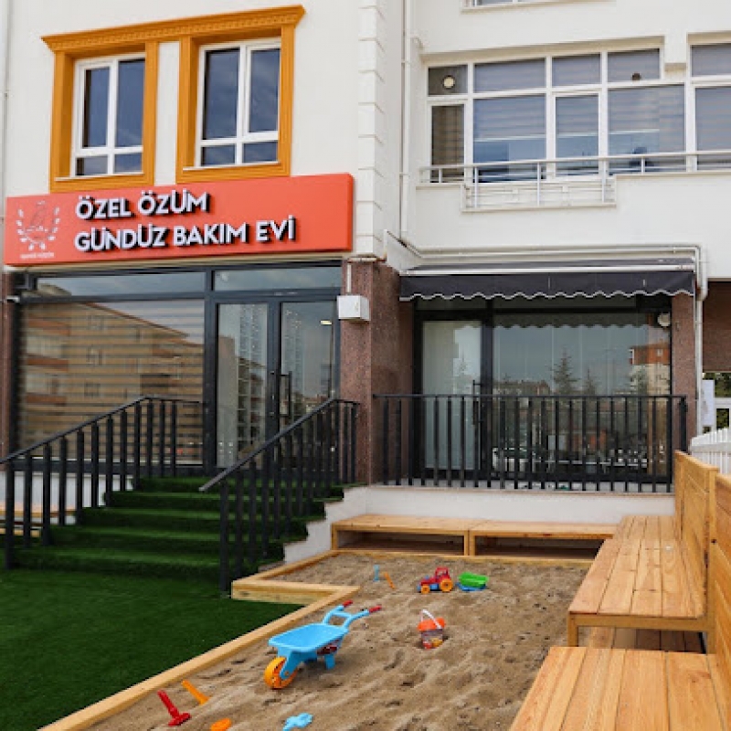 &Ouml;ZEL &Ouml;Z&Uuml;M &Ccedil;OCUK EVİ